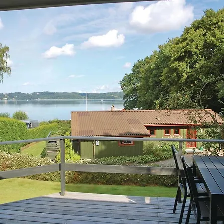 Holiday home Lillebo *